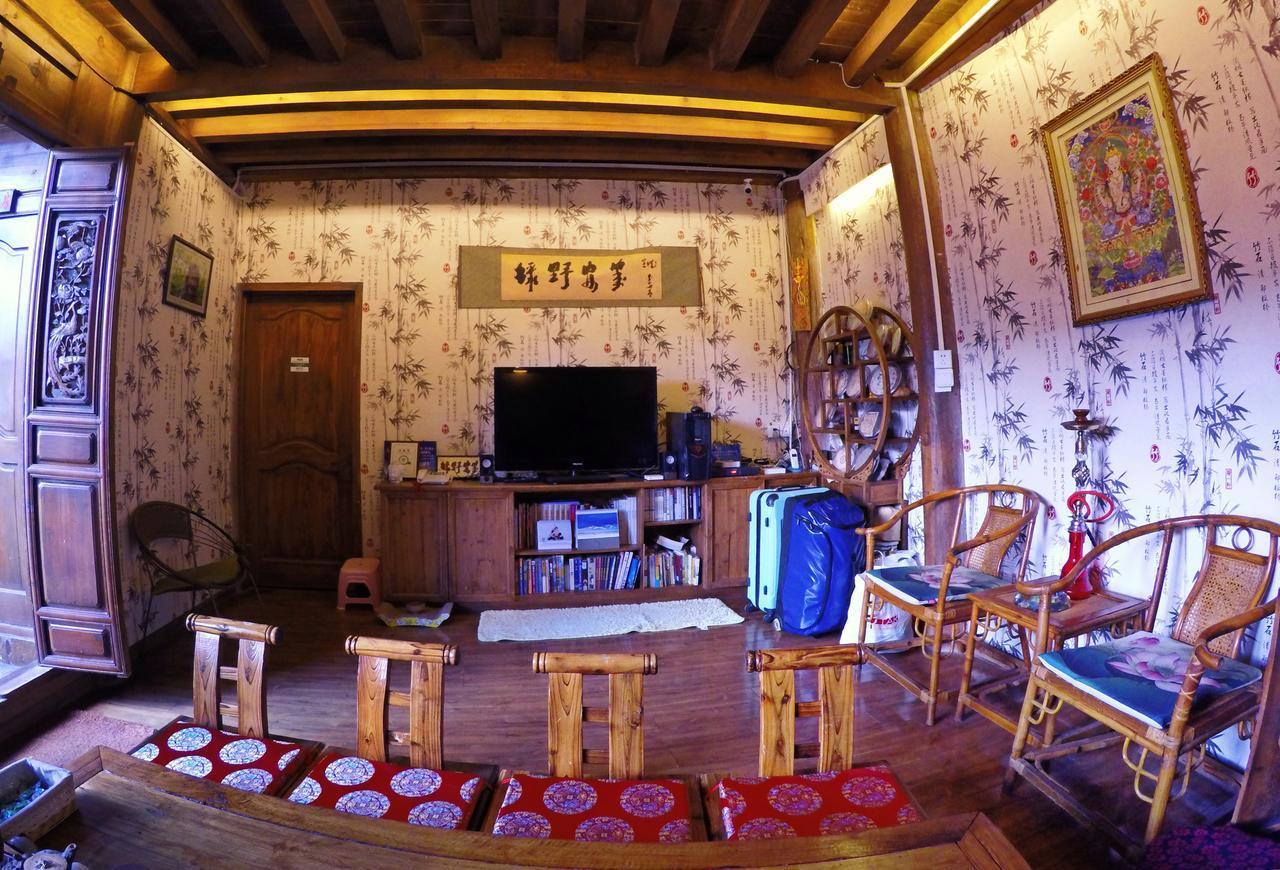 Lv Ye An Jia 绿野安家 Apartman Licsiang Kültér fotó